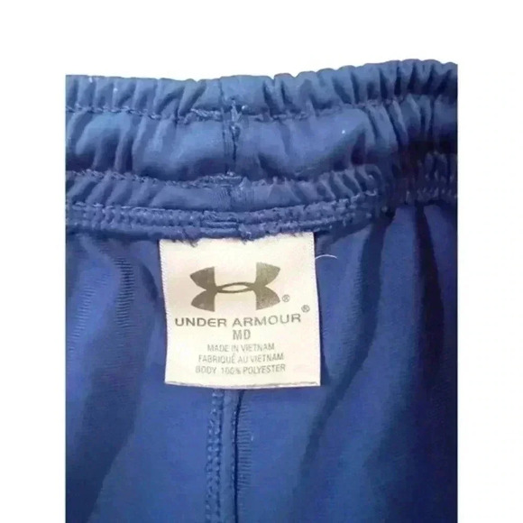 Under Armour boys athletic shorts‎ - Picture 3 of 5